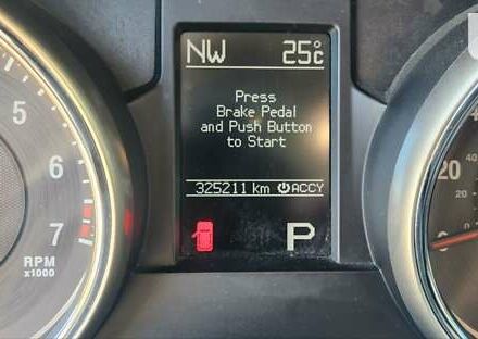 Сірий Джип Grand Cherokee, об'ємом двигуна 3.6 л та пробігом 323 тис. км за 11000 $, фото 8 на Automoto.ua