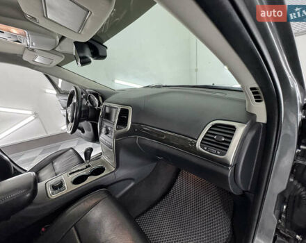Сірий Джип Grand Cherokee, об'ємом двигуна 3 л та пробігом 164 тис. км за 18599 $, фото 29 на Automoto.ua