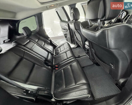 Сірий Джип Grand Cherokee, об'ємом двигуна 3 л та пробігом 164 тис. км за 18599 $, фото 22 на Automoto.ua