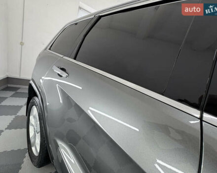 Сірий Джип Grand Cherokee, об'ємом двигуна 3 л та пробігом 164 тис. км за 18599 $, фото 71 на Automoto.ua