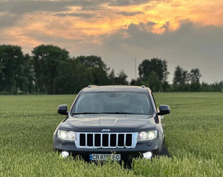 Сірий Джип Grand Cherokee, об'ємом двигуна 2.99 л та пробігом 300 тис. км за 14300 $, фото 1 на Automoto.ua