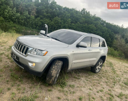 Сірий Джип Grand Cherokee, об'ємом двигуна 2.99 л та пробігом 210 тис. км за 15999 $, фото 11 на Automoto.ua