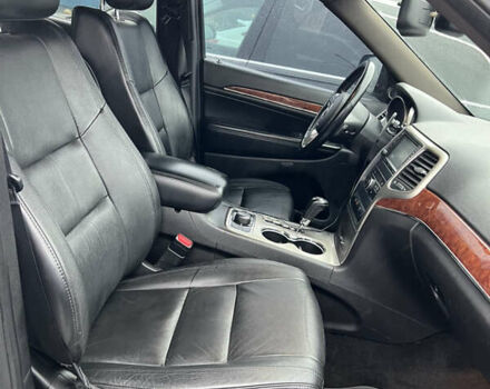 Серый Джип Гранд Чероки, объемом двигателя 2.99 л и пробегом 308 тыс. км за 15700 $, фото 6 на Automoto.ua