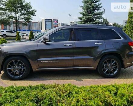 Сірий Джип Grand Cherokee, об'ємом двигуна 3 л та пробігом 99 тис. км за 34000 $, фото 5 на Automoto.ua