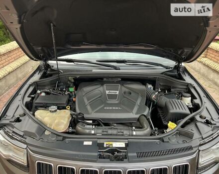 Сірий Джип Grand Cherokee, об'ємом двигуна 3 л та пробігом 98 тис. км за 21500 $, фото 40 на Automoto.ua