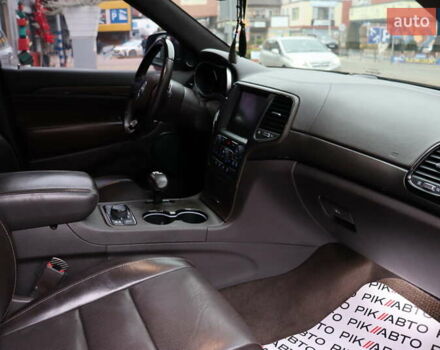 Серый Джип Гранд Чероки, объемом двигателя 3 л и пробегом 131 тыс. км за 24900 $, фото 41 на Automoto.ua