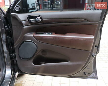 Серый Джип Гранд Чероки, объемом двигателя 3 л и пробегом 131 тыс. км за 24900 $, фото 42 на Automoto.ua