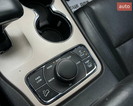 Серый Джип Гранд Чероки, объемом двигателя 3 л и пробегом 146 тыс. км за 20900 $, фото 12 на Automoto.ua