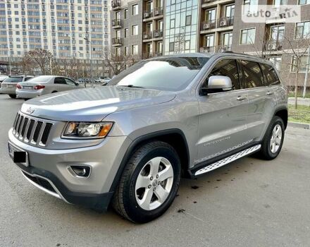 Сірий Джип Grand Cherokee, об'ємом двигуна 3 л та пробігом 229 тис. км за 22700 $, фото 1 на Automoto.ua