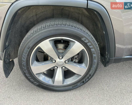 Сірий Джип Grand Cherokee, об'ємом двигуна 3.6 л та пробігом 205 тис. км за 18850 $, фото 20 на Automoto.ua