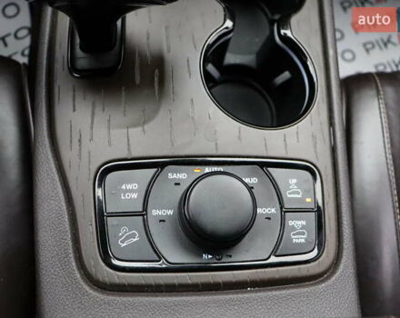 Серый Джип Гранд Чероки, объемом двигателя 3 л и пробегом 131 тыс. км за 24900 $, фото 21 на Automoto.ua