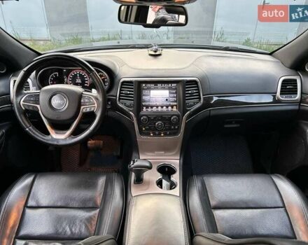 Сірий Джип Grand Cherokee, об'ємом двигуна 2.99 л та пробігом 185 тис. км за 21500 $, фото 1 на Automoto.ua