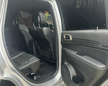 Серый Джип Гранд Чероки, объемом двигателя 3 л и пробегом 219 тыс. км за 20500 $, фото 17 на Automoto.ua