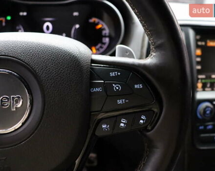 Серый Джип Гранд Чероки, объемом двигателя 3 л и пробегом 131 тыс. км за 24900 $, фото 18 на Automoto.ua