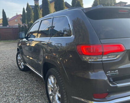 Сірий Джип Grand Cherokee, об'ємом двигуна 3 л та пробігом 205 тис. км за 24950 $, фото 3 на Automoto.ua