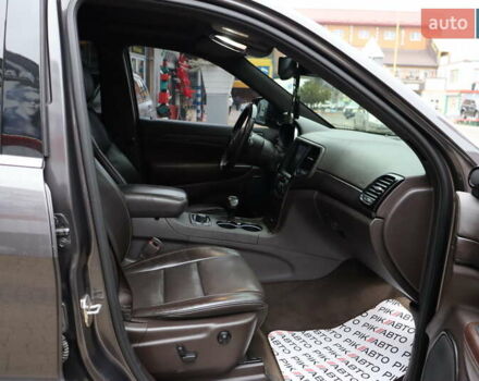 Серый Джип Гранд Чероки, объемом двигателя 3 л и пробегом 131 тыс. км за 24900 $, фото 40 на Automoto.ua