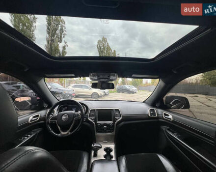 Джип Гранд Чероки 2014 в Харькове на Automoto.ua Серый Джип Гранд Чероки, объемом двигателя 3.6 л и пробегом 225 тыс. км за 14800 $, фото 11 на Automoto.ua