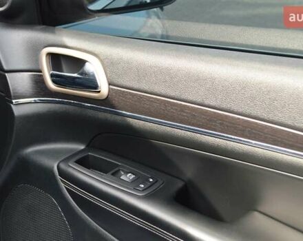 Джип Гранд Чероки 2014 в Одессе на Automoto.ua Серый Джип Гранд Чероки, объемом двигателя 2.99 л и пробегом 135 тыс. км за 24000 $, фото 32 на Automoto.ua