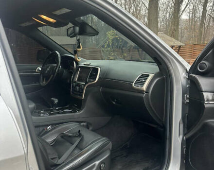 Серый Джип Гранд Чероки, объемом двигателя 3 л и пробегом 219 тыс. км за 20500 $, фото 15 на Automoto.ua