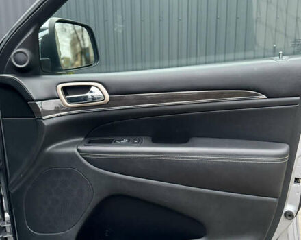 Сірий Джип Grand Cherokee, об'ємом двигуна 2.99 л та пробігом 176 тис. км за 19900 $, фото 52 на Automoto.ua