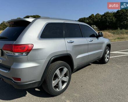 Серый Джип Гранд Чероки, объемом двигателя 3.6 л и пробегом 180 тыс. км за 20000 $, фото 4 на Automoto.ua