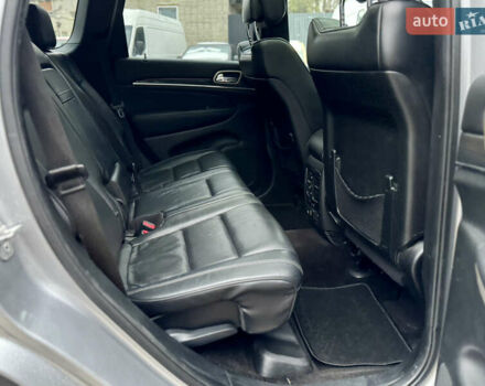 Сірий Джип Grand Cherokee, об'ємом двигуна 2.99 л та пробігом 176 тис. км за 19900 $, фото 44 на Automoto.ua