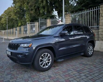 Серый Джип Гранд Чероки, объемом двигателя 3.6 л и пробегом 173 тыс. км за 17800 $, фото 1 на Automoto.ua