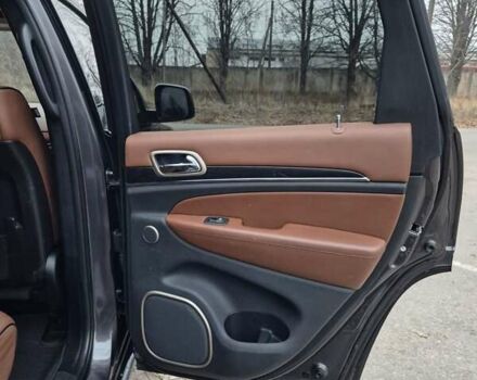 Серый Джип Гранд Чероки, объемом двигателя 2.99 л и пробегом 190 тыс. км за 25900 $, фото 13 на Automoto.ua