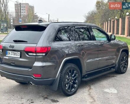 Серый Джип Гранд Чероки, объемом двигателя 3.61 л и пробегом 143 тыс. км за 22500 $, фото 10 на Automoto.ua