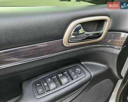 Сірий Джип Grand Cherokee, об'ємом двигуна 3.6 л та пробігом 125 тис. км за 28200 $, фото 20 на Automoto.ua