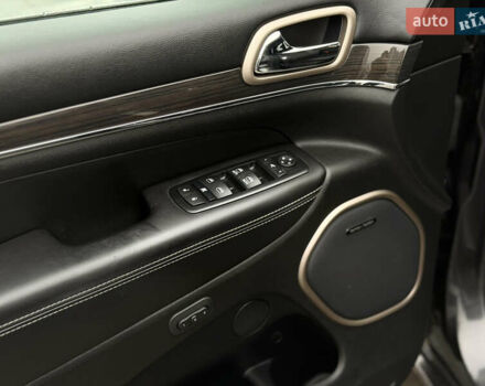 Серый Джип Гранд Чероки, объемом двигателя 3.6 л и пробегом 138 тыс. км за 22600 $, фото 9 на Automoto.ua