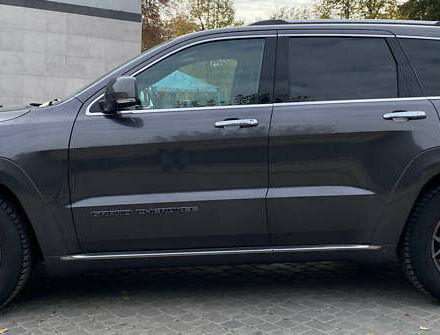 Серый Джип Гранд Чероки, объемом двигателя 2.99 л и пробегом 86 тыс. км за 29132 $, фото 4 на Automoto.ua