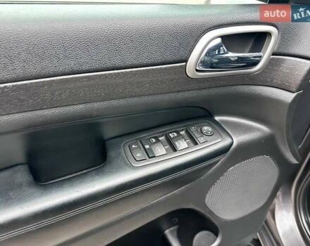 Серый Джип Гранд Чероки, объемом двигателя 3.61 л и пробегом 143 тыс. км за 22500 $, фото 23 на Automoto.ua