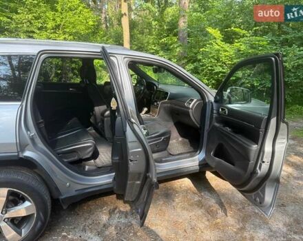 Серый Джип Гранд Чероки, объемом двигателя 3.6 л и пробегом 121 тыс. км за 19000 $, фото 6 на Automoto.ua