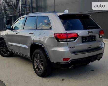 Сірий Джип Grand Cherokee, об'ємом двигуна 3.6 л та пробігом 150 тис. км за 25000 $, фото 1 на Automoto.ua