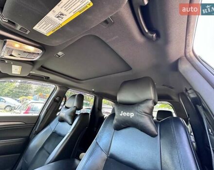 Джип Гранд Чероки 2016 в Кропивницком (Кировограде) на Automoto.ua Серый Джип Гранд Чероки, объемом двигателя 3.6 л и пробегом 143 тыс. км за 24500 $, фото 9 на Automoto.ua