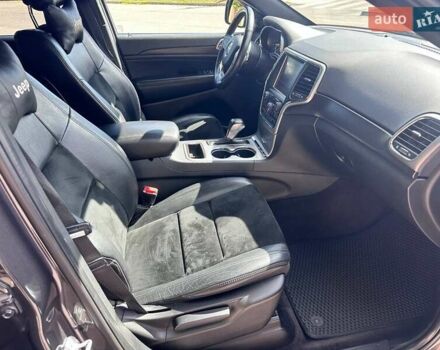 Джип Гранд Чероки 2016 в Кропивницком (Кировограде) на Automoto.ua Серый Джип Гранд Чероки, объемом двигателя 3.6 л и пробегом 143 тыс. км за 24500 $, фото 22 на Automoto.ua