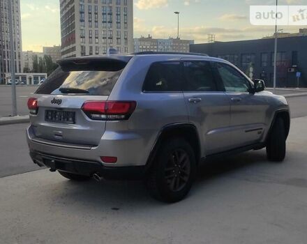 Сірий Джип Grand Cherokee, об'ємом двигуна 3.6 л та пробігом 150 тис. км за 25000 $, фото 4 на Automoto.ua