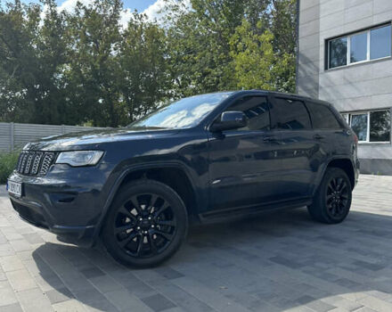 Серый Джип Гранд Чероки, объемом двигателя 3.6 л и пробегом 123 тыс. км за 21700 $, фото 1 на Automoto.ua