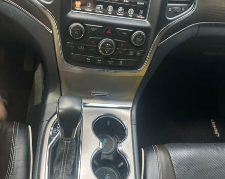 Сірий Джип Grand Cherokee, об'ємом двигуна 2.99 л та пробігом 305 тис. км за 21500 $, фото 12 на Automoto.ua