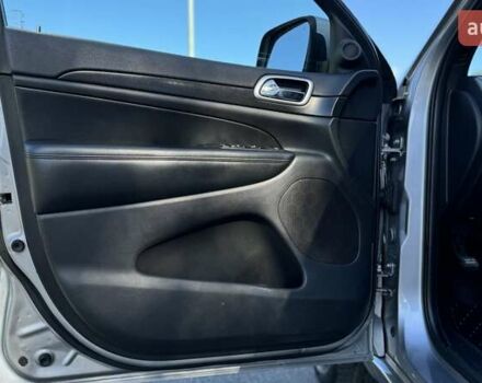 Серый Джип Гранд Чероки, объемом двигателя 3.6 л и пробегом 168 тыс. км за 22500 $, фото 11 на Automoto.ua