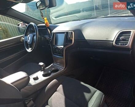 Джип Гранд Чероки 2017 в Тячеве на Automoto.ua Серый Джип Гранд Чероки, объемом двигателя 3 л и пробегом 91 тыс. км за 33000 $, фото 12 на Automoto.ua