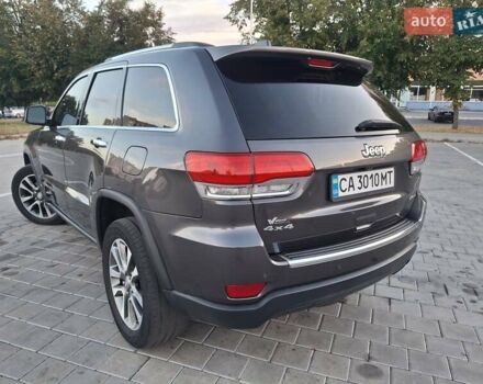 Серый Джип Гранд Чероки, объемом двигателя 3.6 л и пробегом 179 тыс. км за 24500 $, фото 7 на Automoto.ua