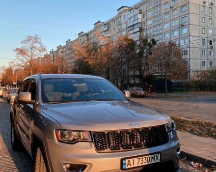 Серый Джип Гранд Чероки, объемом двигателя 3.6 л и пробегом 99 тыс. км за 16000 $, фото 1 на Automoto.ua