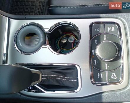 Серый Джип Гранд Чероки, объемом двигателя 3 л и пробегом 97 тыс. км за 32000 $, фото 18 на Automoto.ua