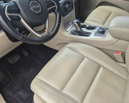 Джип Гранд Чероки 2017 в Луцке на Automoto.ua Серый Джип Гранд Чероки, объемом двигателя 3.6 л и пробегом 90 тыс. км за 21450 $, фото 4 на Automoto.ua
