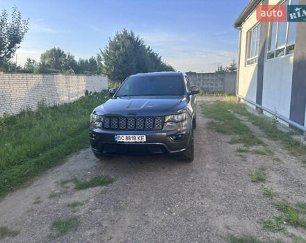 Серый Джип Гранд Чероки, объемом двигателя 3.6 л и пробегом 150 тыс. км за 23500 $, фото 1 на Automoto.ua