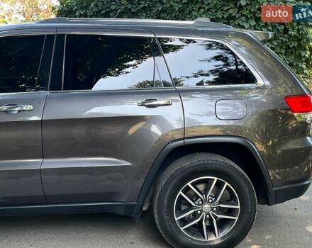 Сірий Джип Grand Cherokee, об'ємом двигуна 3.6 л та пробігом 140 тис. км за 21980 $, фото 6 на Automoto.ua