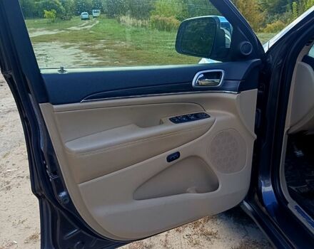 Серый Джип Гранд Чероки, объемом двигателя 3.6 л и пробегом 35 тыс. км за 29300 $, фото 4 на Automoto.ua