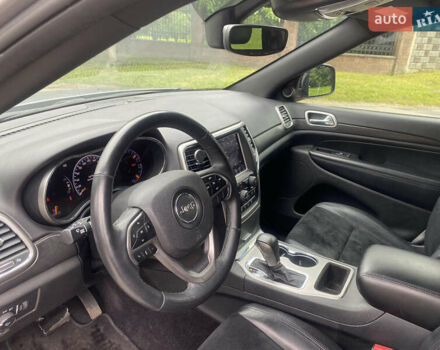 Джип Гранд Чероки 2018 в Ровно на Automoto.ua Серый Джип Гранд Чероки, объемом двигателя 3.6 л и пробегом 110 тыс. км за 21500 $, фото 8 на Automoto.ua